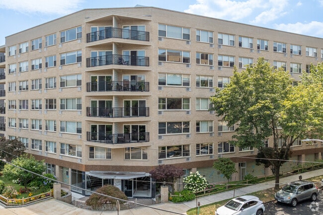 Estates of Crystal House