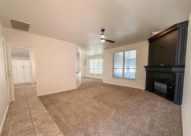 Building Photo - 16517 Tonka Trail