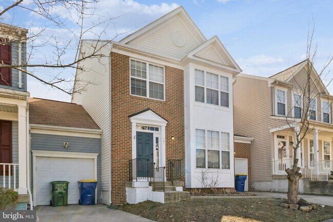 Foto del edificio - 120 Douglas Dr