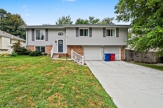 Building Photo - 302 Prospect Dr