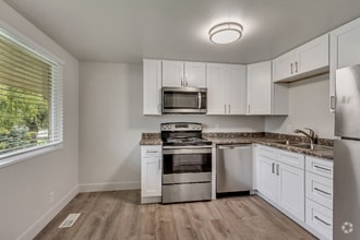 Building Photo - 2103 E 3300 S