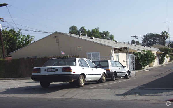 Foto del edificio - 2319-2339 Smythe Ave