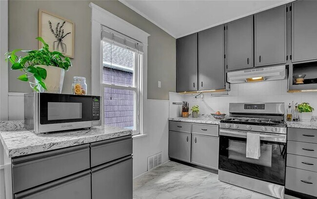 Foto del edificio - 68 Sunset St