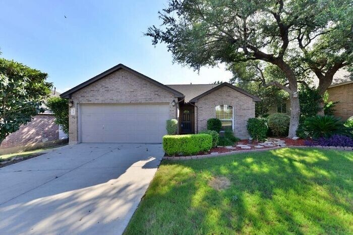 Primary Photo - 39 Roan Heights, San Antonio TX 78259