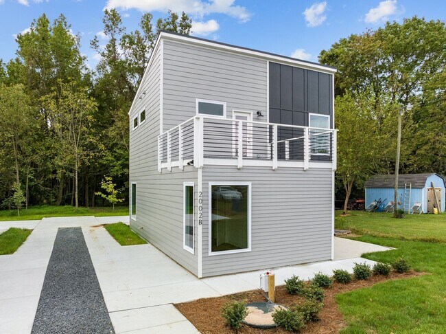 Building Photo - Gorgeous New Construction near Downtown Durham, Premium Finishes - Pet Friendly!