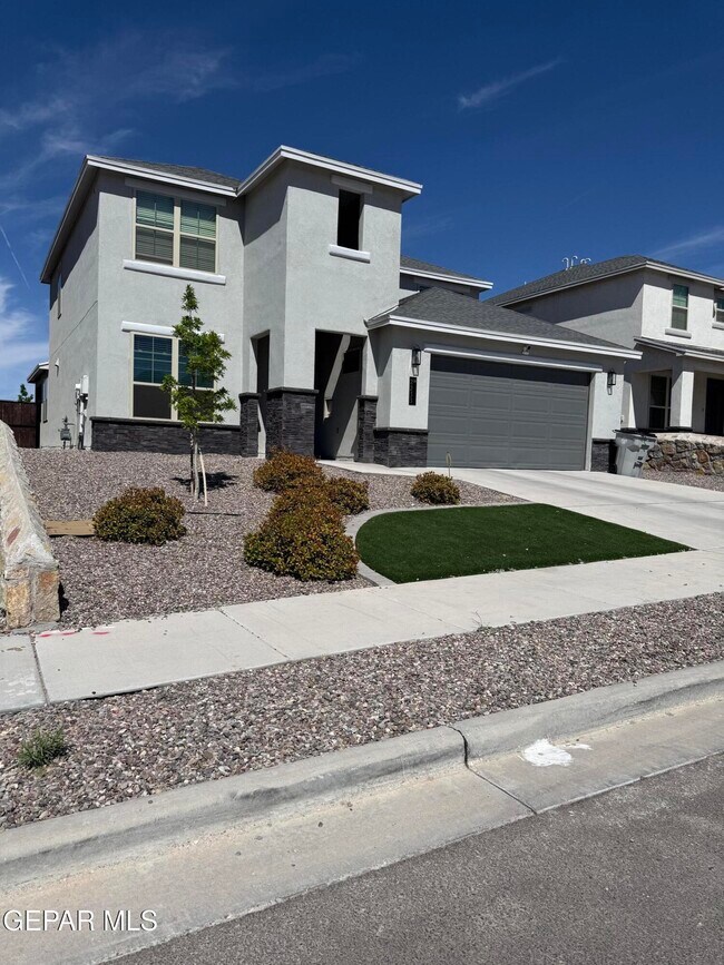 Foto del edificio - 2233 Sandstone Pl