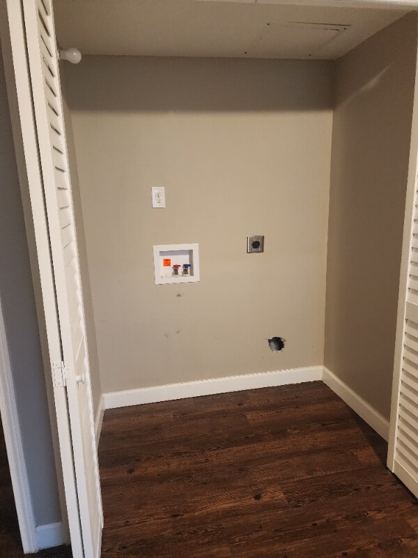 Foto del edificio - 1411 Tangora Ln