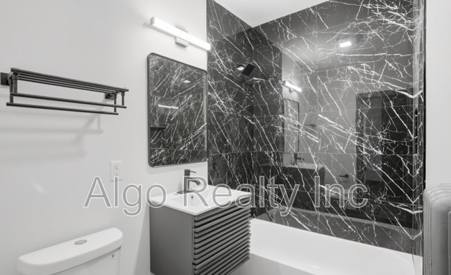 Foto del edificio - 3433 Portland Ave