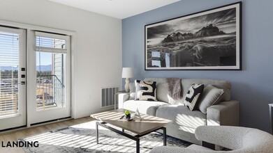 Building Photo - 185 Polaris Pointe