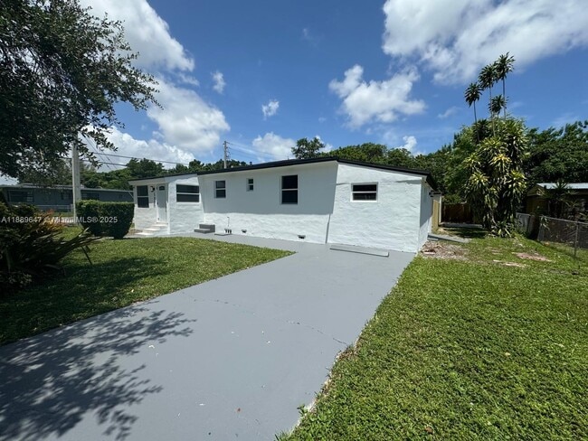 Building Photo - 5801 NW 11th Ave