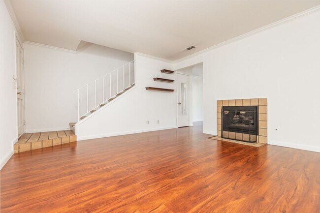 Foto del edificio - Lovely 2 Bedroom Condo in Danville
