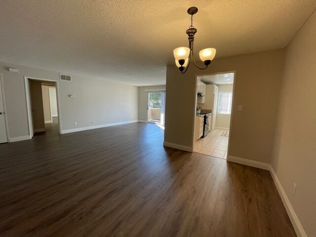 #201 Living / Dining Room - 718 N Monterey St