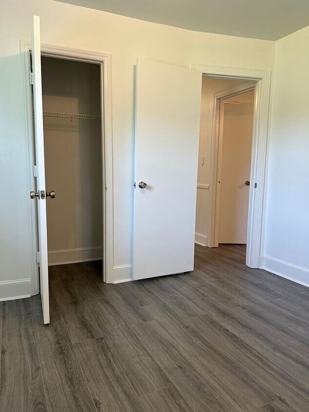 Foto principal - 9015 Gladden Ct