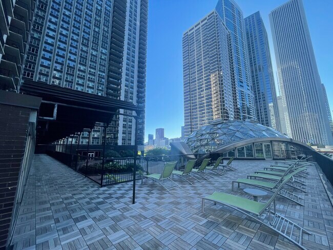 Foto del edificio - 400 E Randolph St