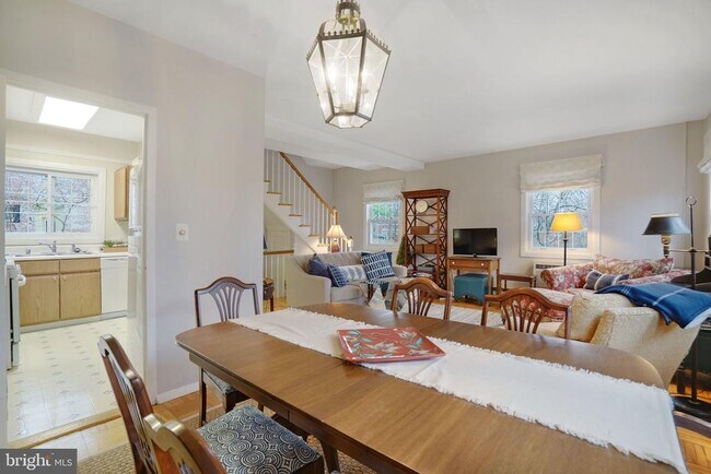 Foto del edificio - 1629 Fitzgerald Ln