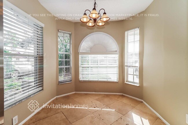 Foto del edificio - 8621 Cottonway Ln