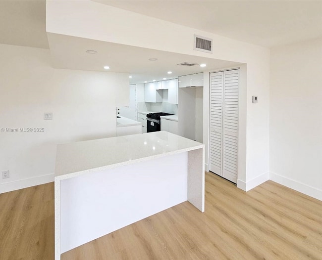 Foto del edificio - 17911 NW 68th Ave