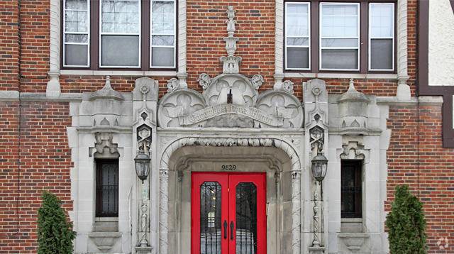 Foto del edificio - Edgewater Park Manor