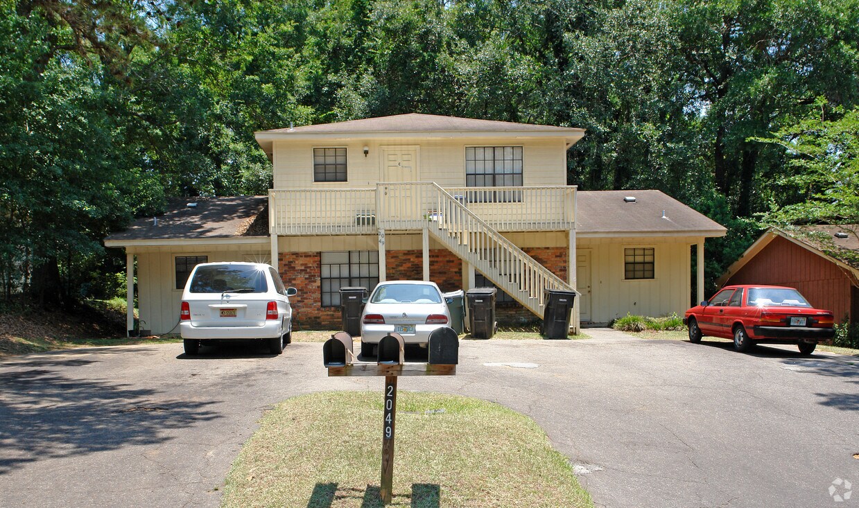 Primary Photo - 2049 Watson Way