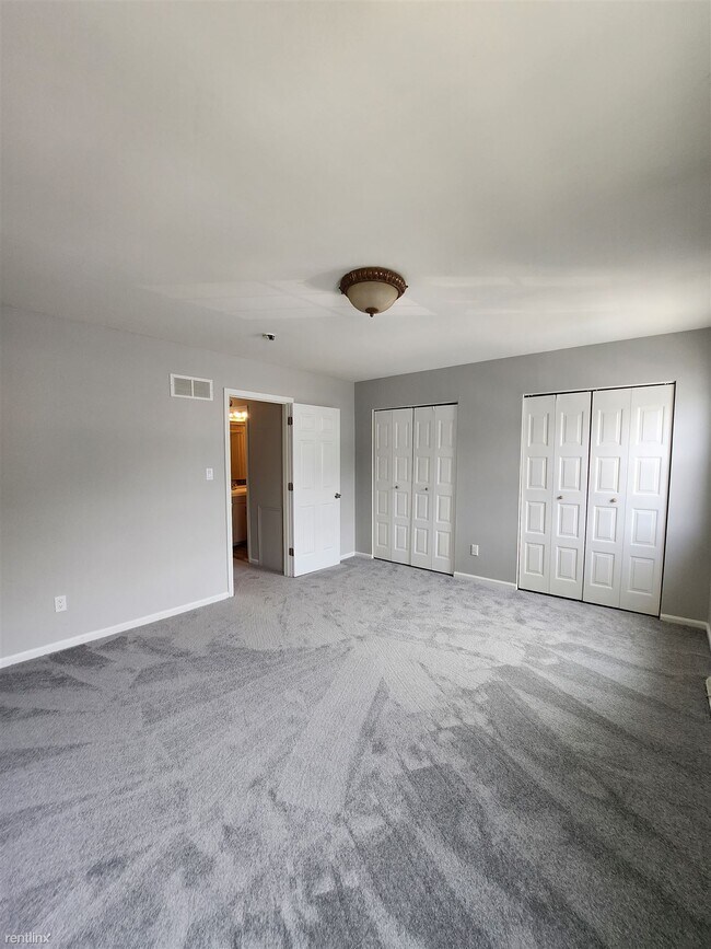 Foto del edificio - 3 br, 1.5 bath Townhome - 52 Forest Creek ...