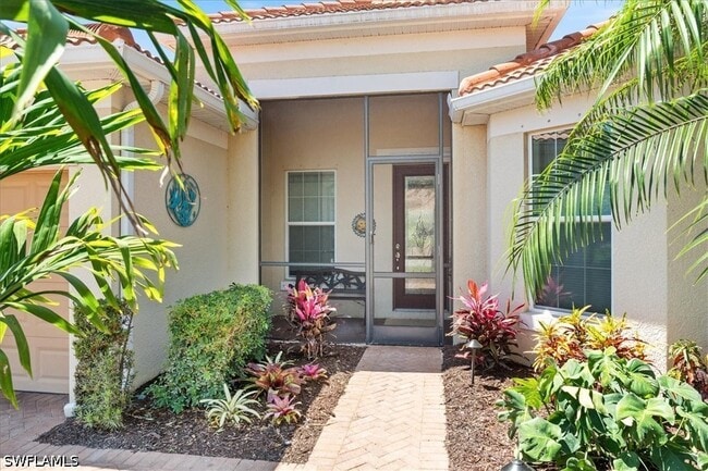 Building Photo - 6140 Victory Dr