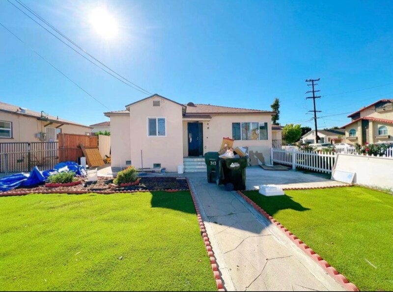 Primary Photo - 301 S Pomelo Ave