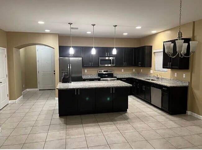 Building Photo - 23788 W Mohave St