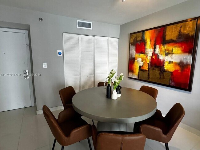 Foto del edificio - 770 Claughton Island Dr