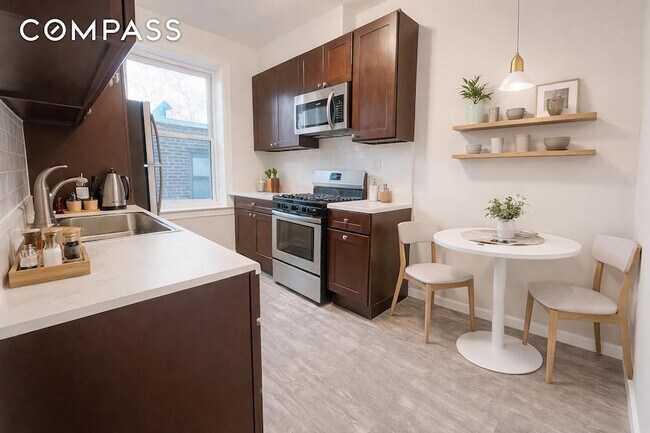 Foto del edificio - 191-13 42nd Ave