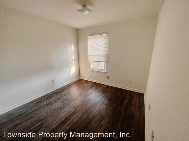 Building Photo - 4 br, 2.5 bath House - 246 Pheasant Run Court