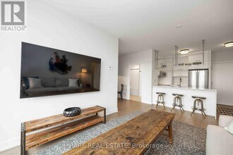 Building Photo - 90 Stadium Rd