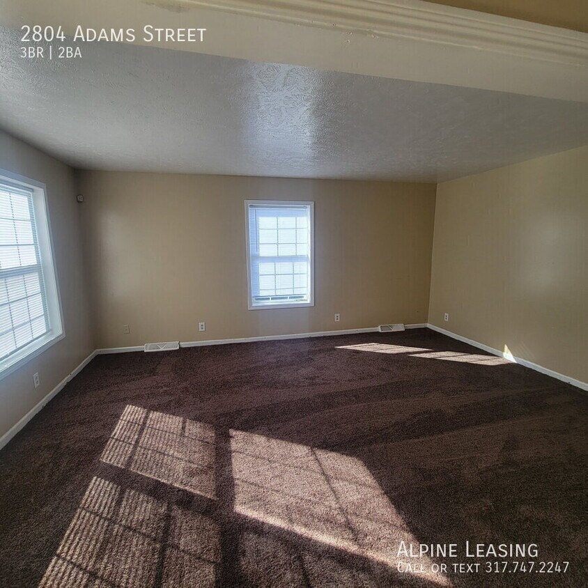 Foto del edificio - 2804 Adams St