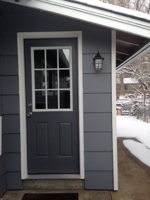 Back entranceI - 200 Clover Ln