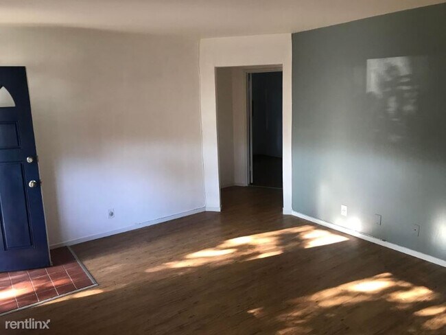 Building Photo - 2 br, 1 bath House - 2120 Sterling Avenue