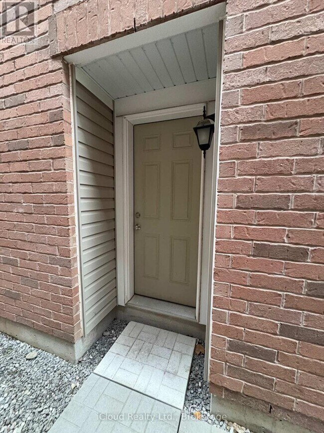 Photo du bâtiment - 454 Grey Lndg