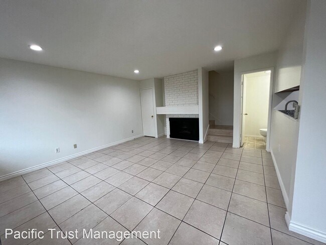 Building Photo - 3 br, 2 bath House - 17738 Palo Verde Ave