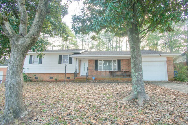 Foto del edificio - 3 Bedroom 2 Bathroom-Modern Upgrades