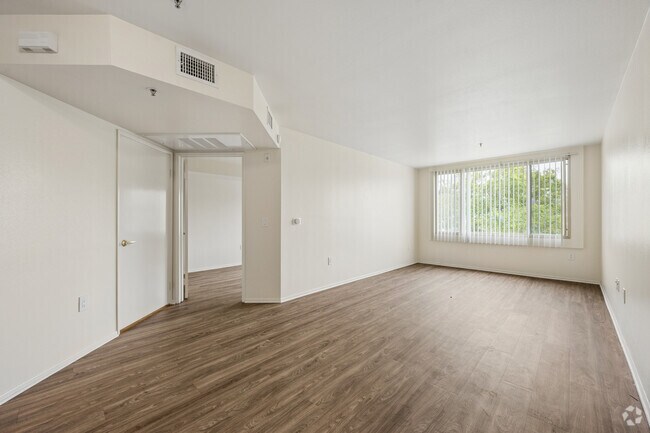 1 dormitorio, 1 baño - 604 pies cuadrados - Sala de estar - Villa Del Pueblo