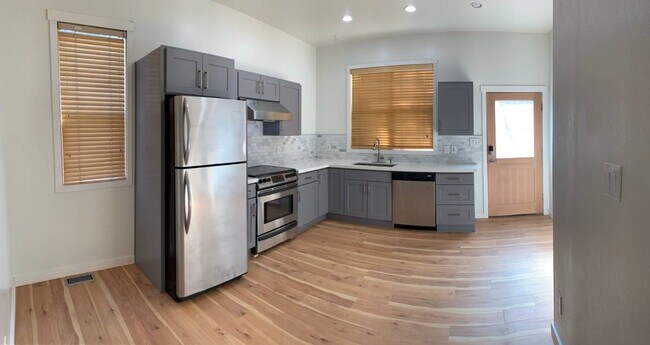 New Kitchen - 917 23rd Ave