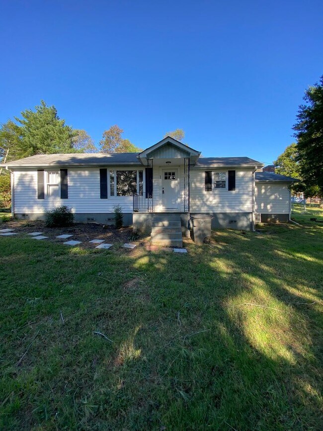 Building Photo - 1987 Joe Stephens Rd