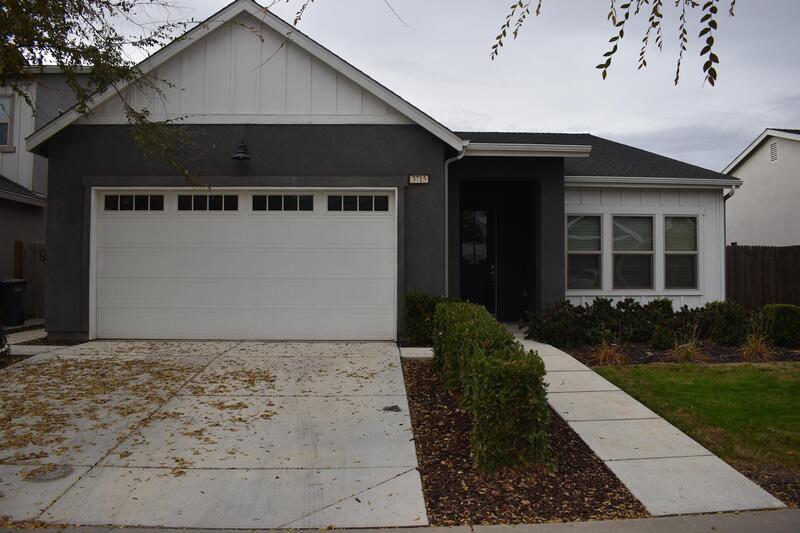 Photo - 3715 Bonifacio Way