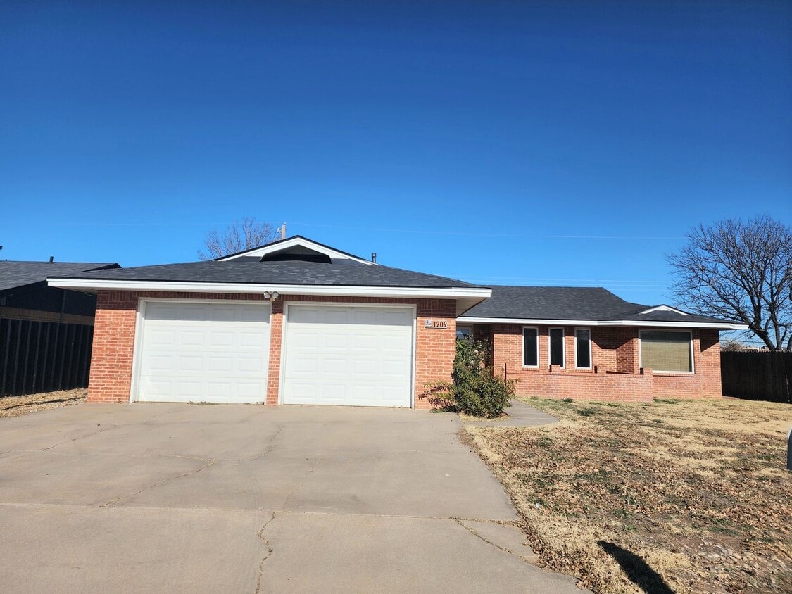 Primary Photo - 1209 Libra Dr