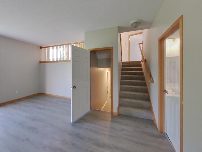 Foto del edificio - 2739 Zumbrota Cir NE