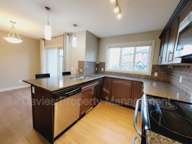Photo du bâtiment - 1784 Cunningham Way SW