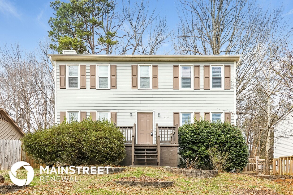 Primary Photo - 1601 Trinity Garden Cir