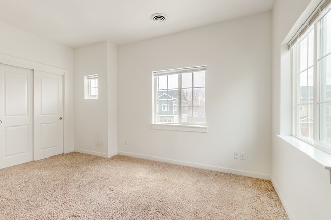 Building Photo - 11257 W Gabrielle Dr