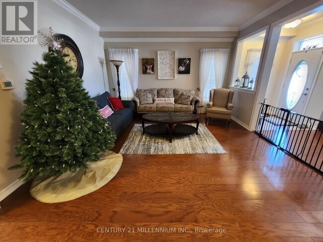 Photo du bâtiment - 524 Davis Dr