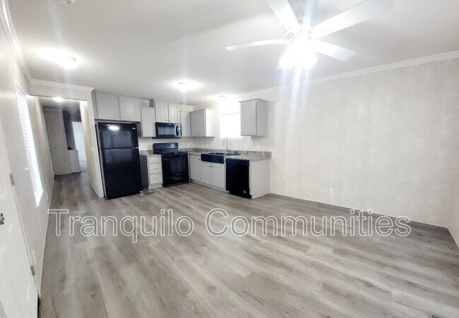 Building Photo - 5080 St Joseph Ave