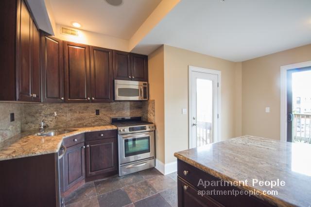 Foto principal - 5838 N Glenwood Ave