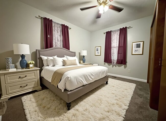 Building Photo - 3 Bedroom 2 Bathroom Cape Cod Available in York!